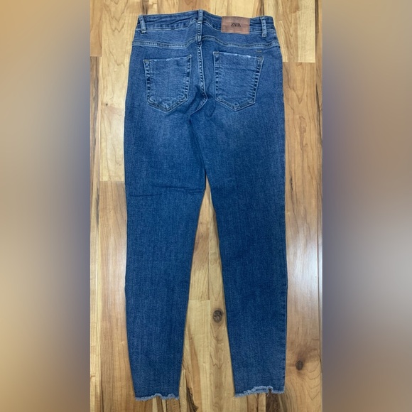 Zara Raw Hem Denim Pants Mid Rise Womens 6 Skinny Blue Jean Frayed Hipster - Picture 2 of 3